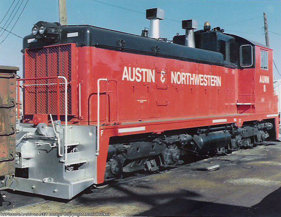 Austin & Northwestern SW9 No. 8 near downtown Austin, Texas. ANW was part of Rail-Tex.